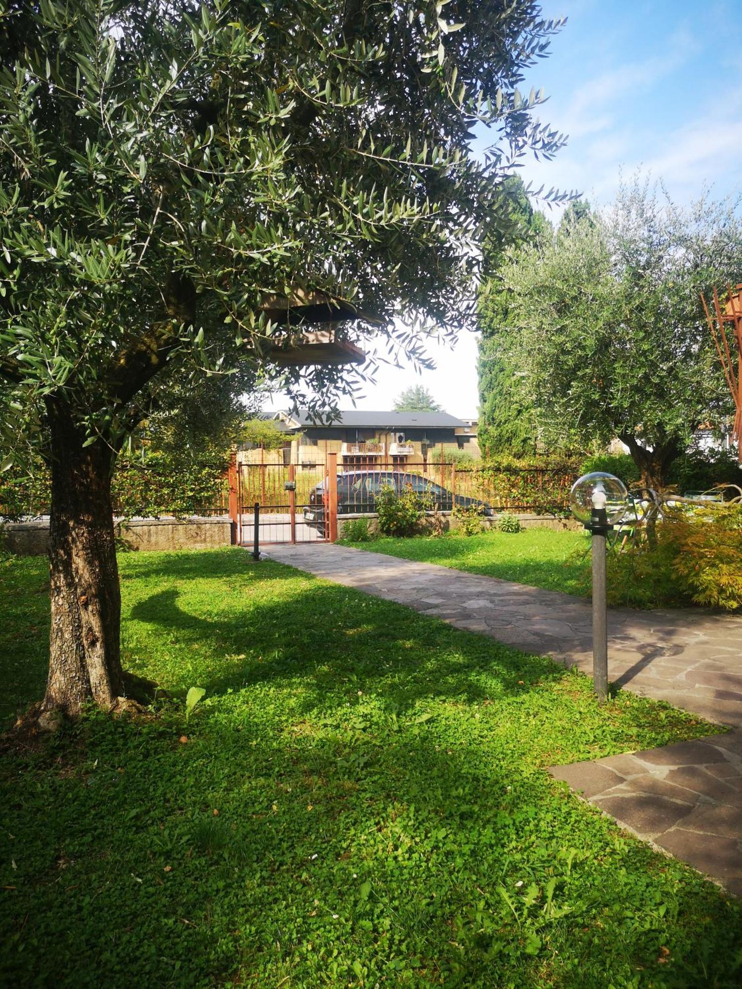 Appartamento Ai Quattro Ulivi Peschiera del Garda Esterno foto